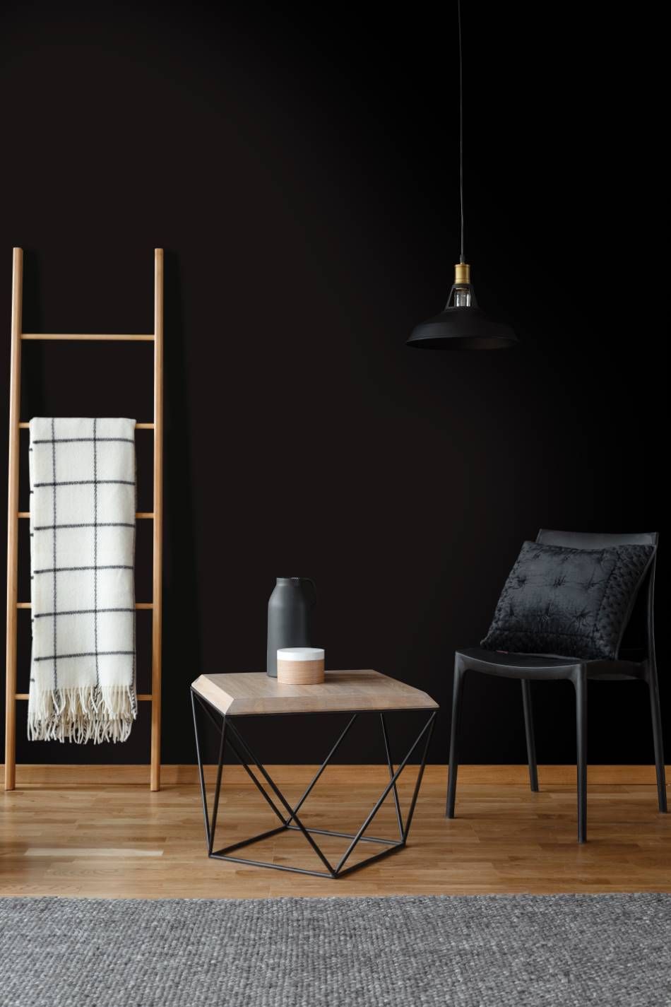 Lacquered Black - J5